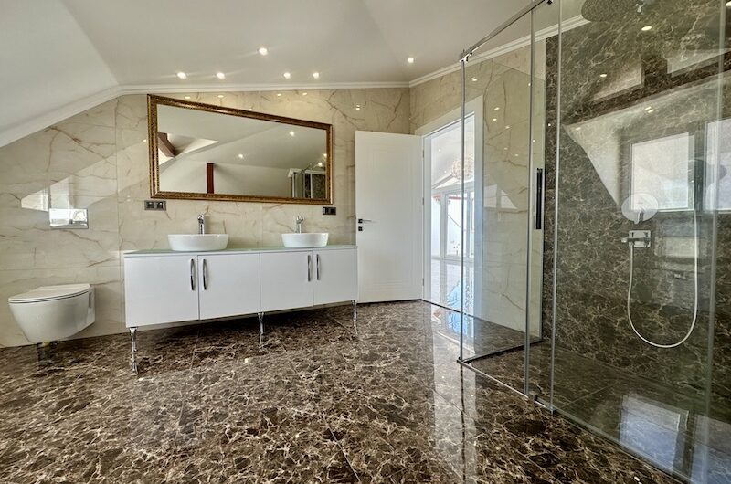 Exclusive villa in Alanya 1000