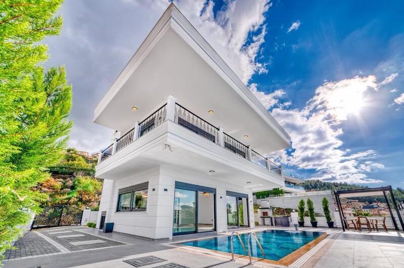 Deniz Manzaralı 4+1 Akıllı Villa SH62