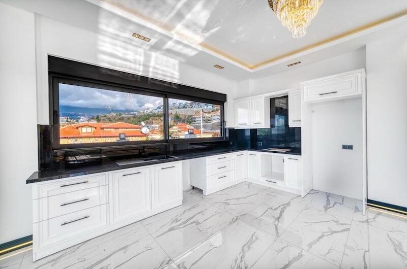Deniz Manzaralı 4+1 Akıllı Villa SH62