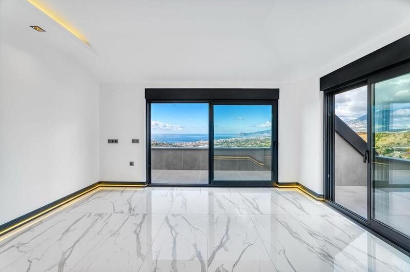 Deniz Manzaralı 4+1 Akıllı Villa SH62