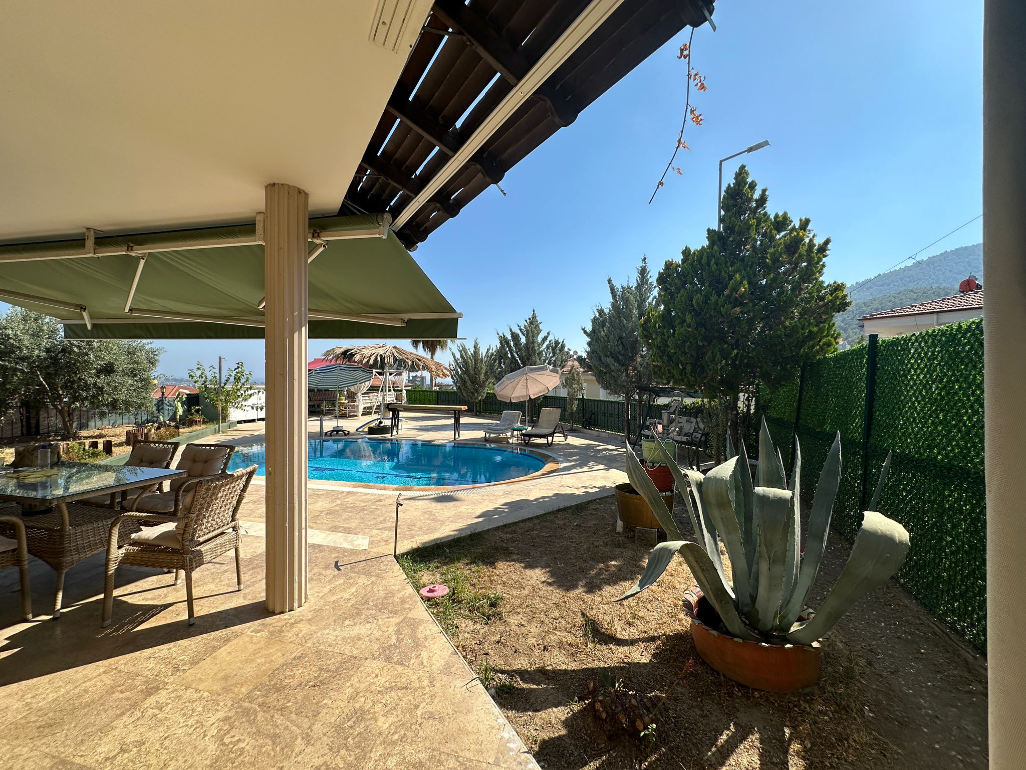 A delightful 2+1 villa with a private pool and a 500m² garden